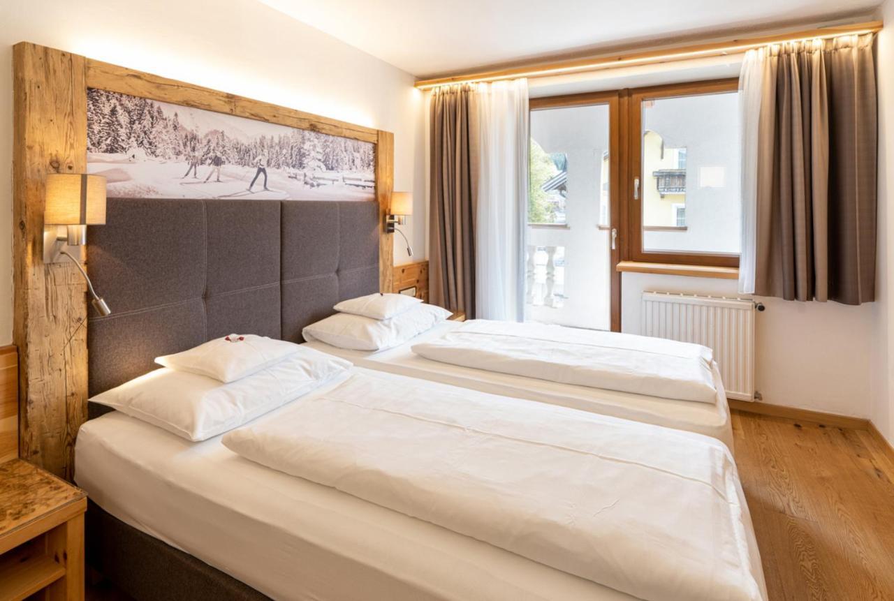 Hotel Seefelderhof เซเฟลด์ อิน ทิโรล ภายนอก รูปภาพ