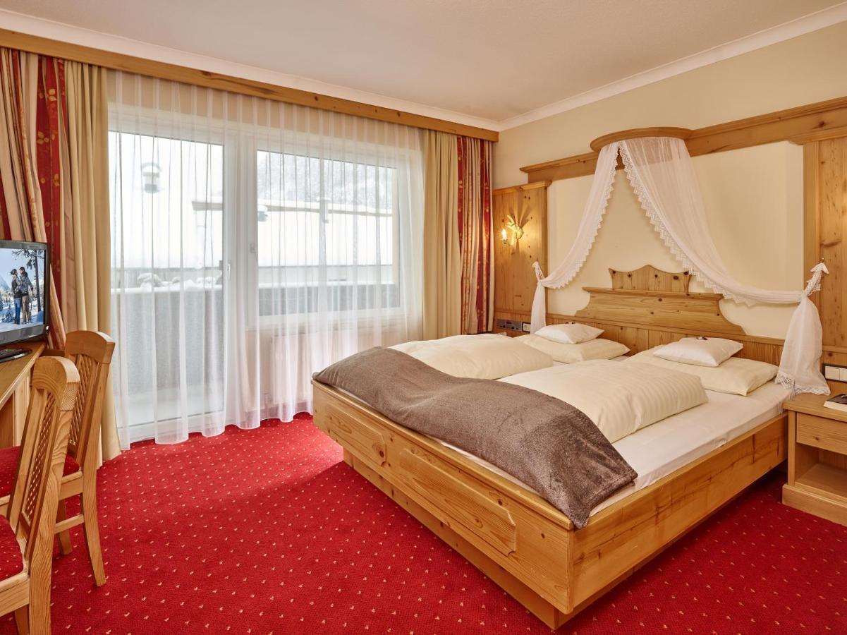 Hotel Seefelderhof เซเฟลด์ อิน ทิโรล ภายนอก รูปภาพ