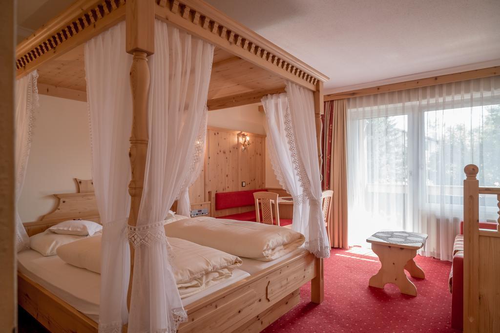 Hotel Seefelderhof เซเฟลด์ อิน ทิโรล ภายนอก รูปภาพ